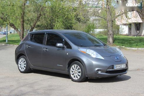 Nissan Leaf 2015 - фото 6