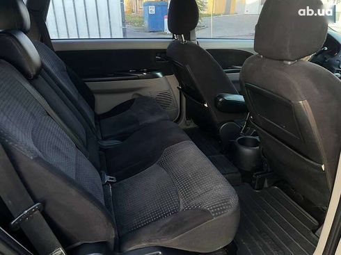 Mitsubishi Grandis 2006 - фото 24