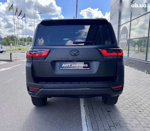 Toyota Land Cruiser 2022 - фото 11