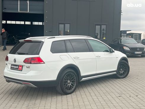 Volkswagen Golf 2016 белый - фото 13