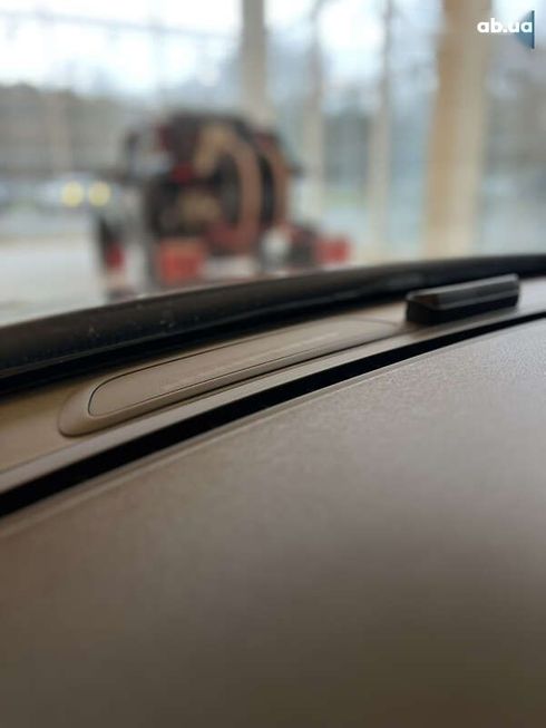 Volvo S60 2015 - фото 19