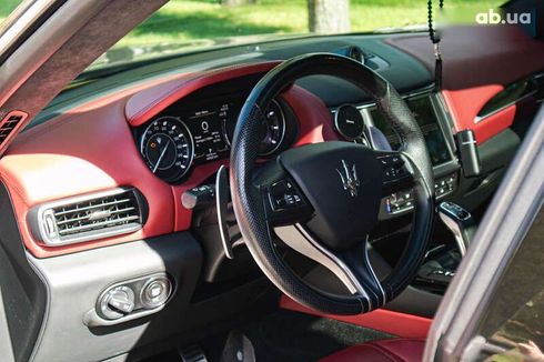 Maserati Levante 2021 - фото 25