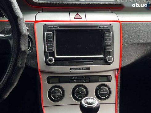 Volkswagen Passat 2009 - фото 24