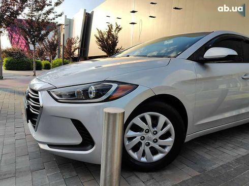 Hyundai Elantra 2016 - фото 5