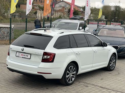 Skoda Octavia 2017 - фото 28