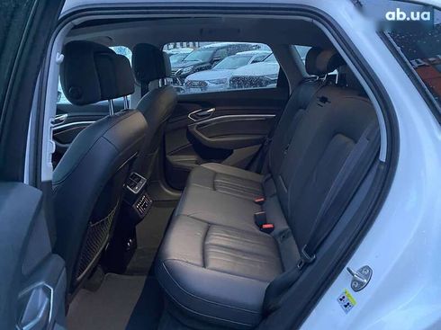 Audi E-Tron 2020 - фото 19