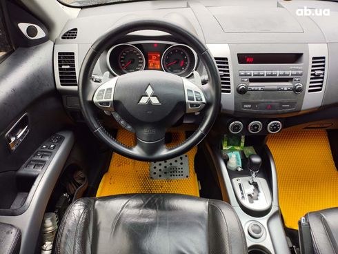 Mitsubishi Outlander XL 2008 черный - фото 28