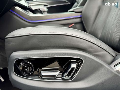 Audi A8 2022 - фото 28