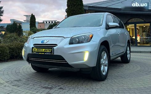 Toyota RAV4 2014 - фото 3