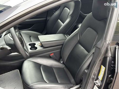 Tesla Model 3 2021 - фото 11