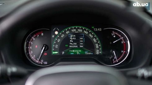 Toyota RAV4 2021 - фото 24