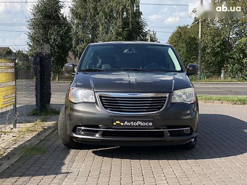 Chrysler town&country 2016 - фото 3