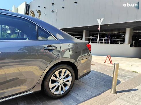 Toyota Camry 2012 - фото 7