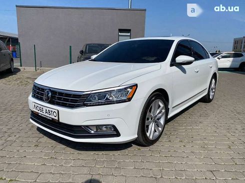 Volkswagen Passat 2018 - фото 2