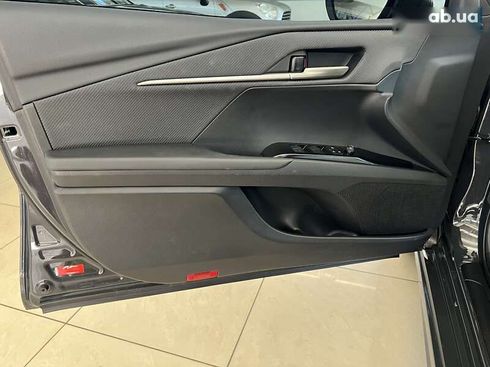 Toyota Camry 2024 - фото 21