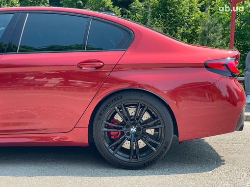 BMW M5 2022 красный - фото 12