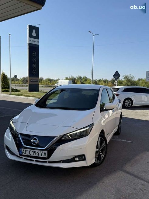 Nissan Leaf 2019 - фото 11