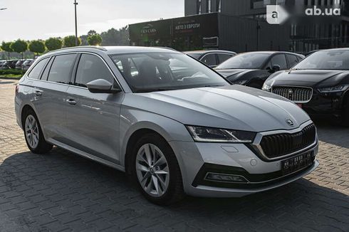 Skoda Octavia 2020 - фото 12