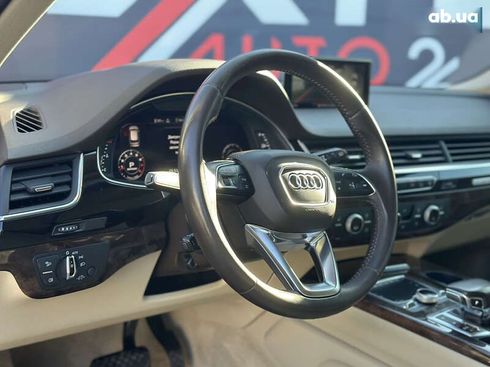 Audi Q7 2017 - фото 19