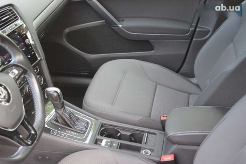 Volkswagen e-Golf 2020 - фото 26
