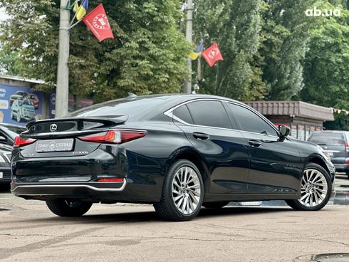 Lexus ES 2022 черный - фото 3