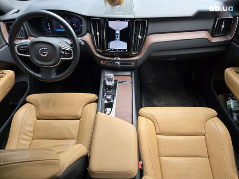 Volvo XC60 2023 - фото 14