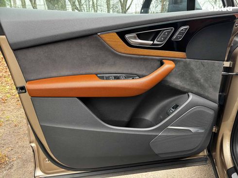 Audi Q7 2018 бежевый - фото 13