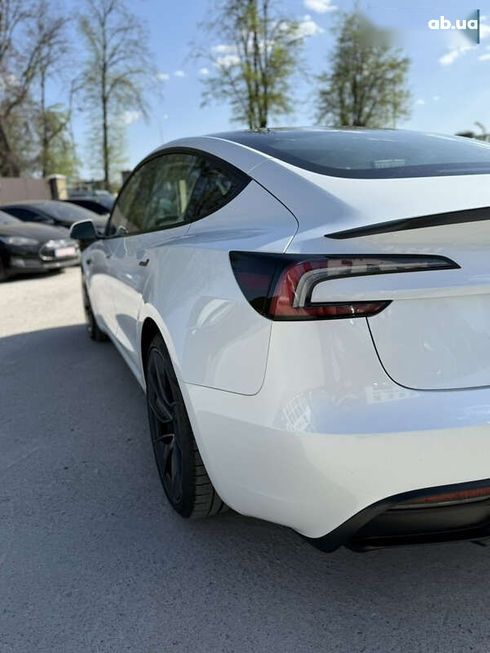 Tesla Model 3 2024 - фото 15