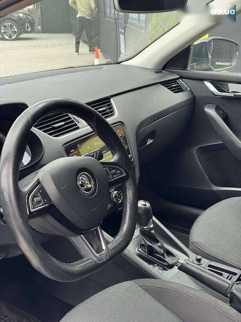 Skoda Octavia 2017 - фото 10