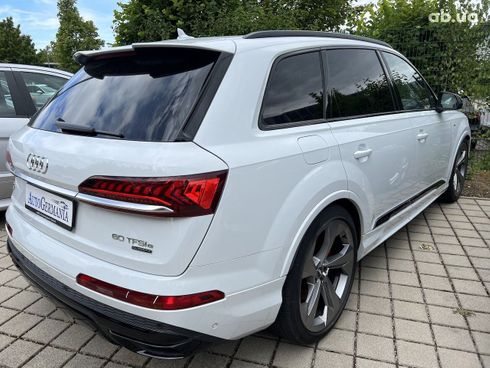 Audi Q7 2021 - фото 22