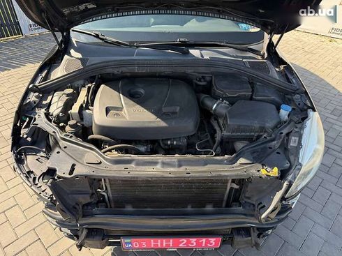 Volvo XC60 2017 - фото 14
