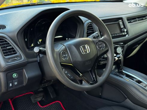 Honda HR-V 2018 черный - фото 24
