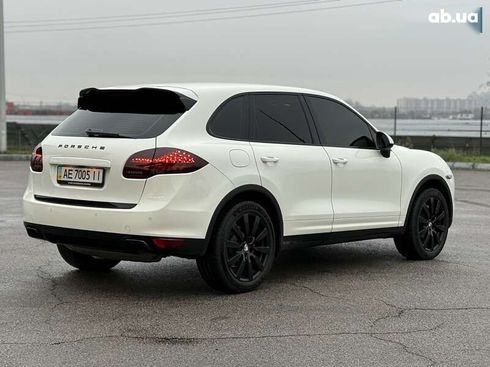 Porsche Cayenne 2011 - фото 8