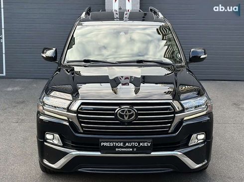 Toyota Land Cruiser 2017 - фото 7