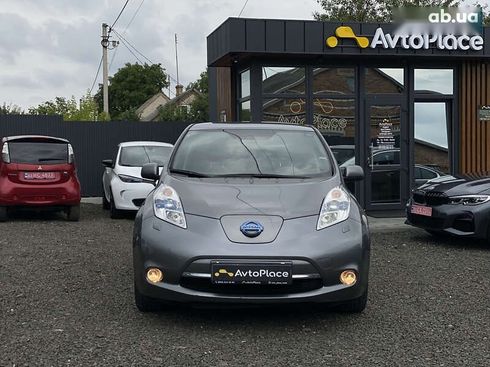 Nissan Leaf 2015 - фото 18
