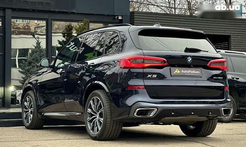 BMW X5 2019 - фото 11