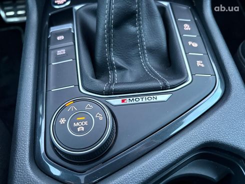 Volkswagen Tiguan 2020 черный - фото 42