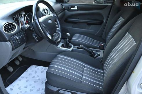 Ford Focus 2009 - фото 13