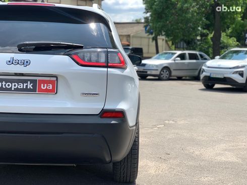Jeep Cherokee 2018 белый - фото 11