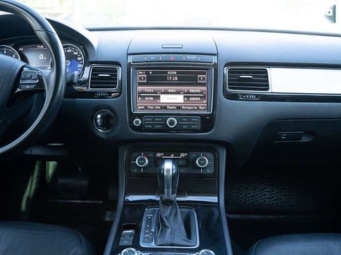 Volkswagen Touareg 2016 - фото 29