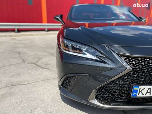 Lexus ES 2019 - фото 10