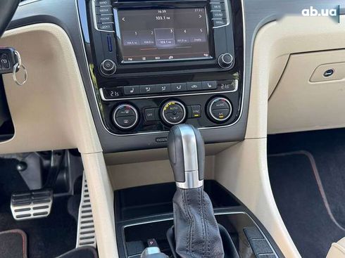 Volkswagen Passat 2017 - фото 27