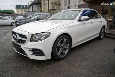 Mercedes-Benz E-Класс 2018 - фото 3