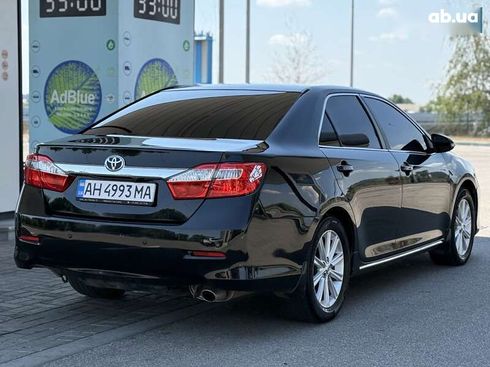 Toyota Camry 2011 - фото 10
