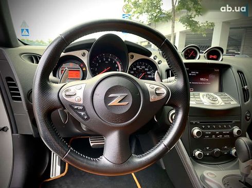 Nissan 370Z 2015 - фото 27