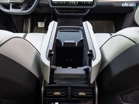 Rivian R1S 2023 - фото 26