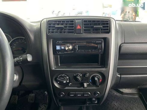 Suzuki Jimny 2018 - фото 23