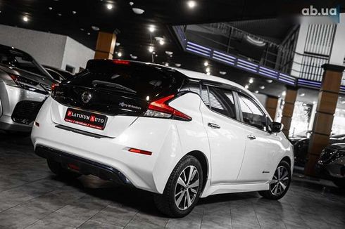 Nissan Leaf 2019 - фото 8