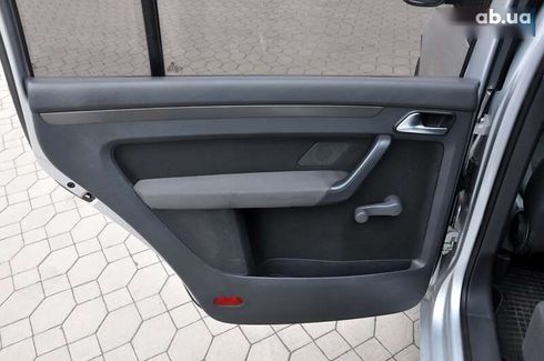 Volkswagen Touran 2010 - фото 17