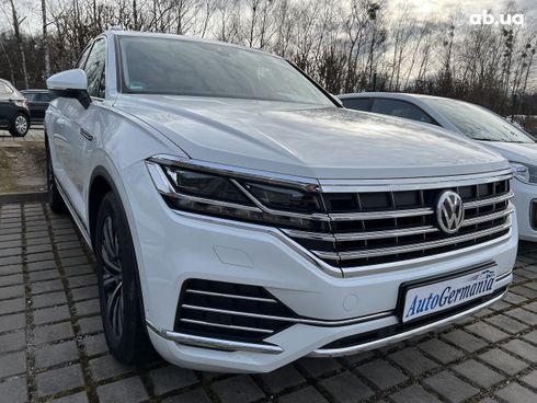 Volkswagen Touareg 2020 - фото 24